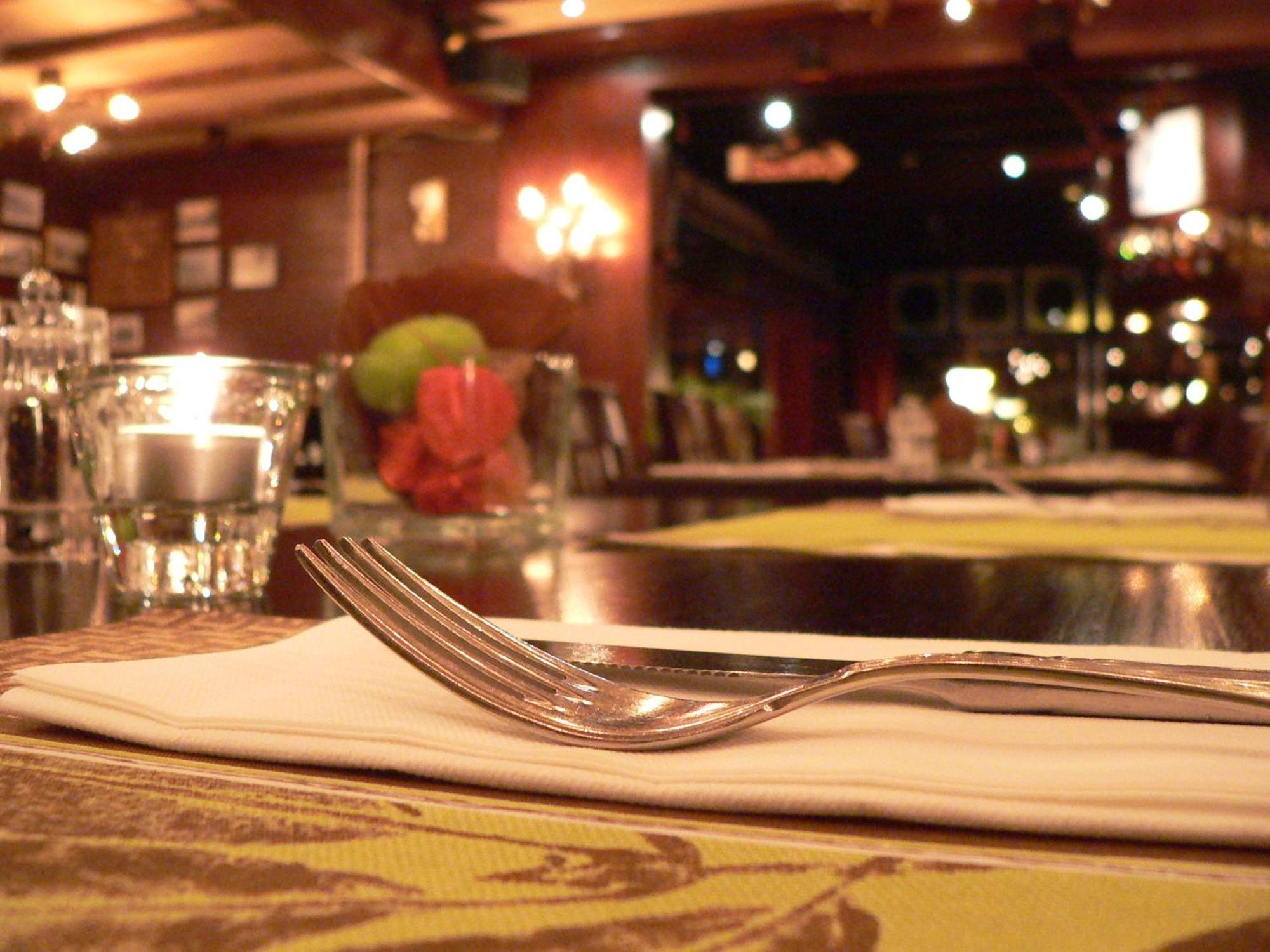 Hotel Cafe Restaurant "De Kroon" Виссенкерке Экстерьер фото